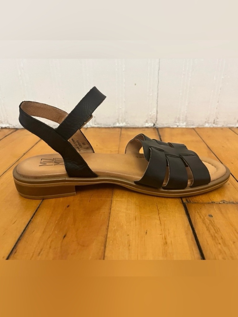 Miz Mooz Size 38 (7.5-8) Black Leather Sandals